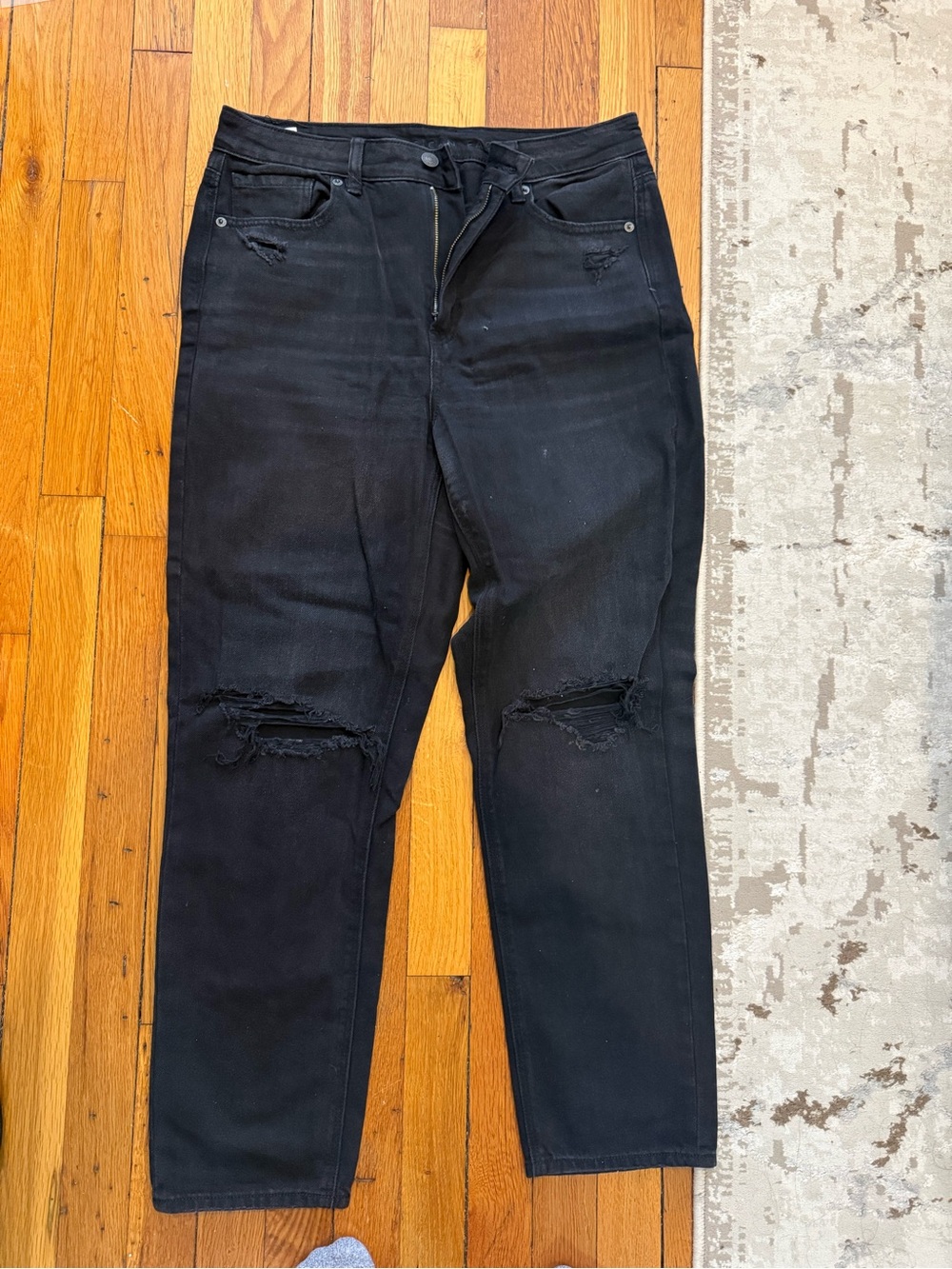 American Eagle Outfitters Men's Black Slim Straight Distressed Jeans